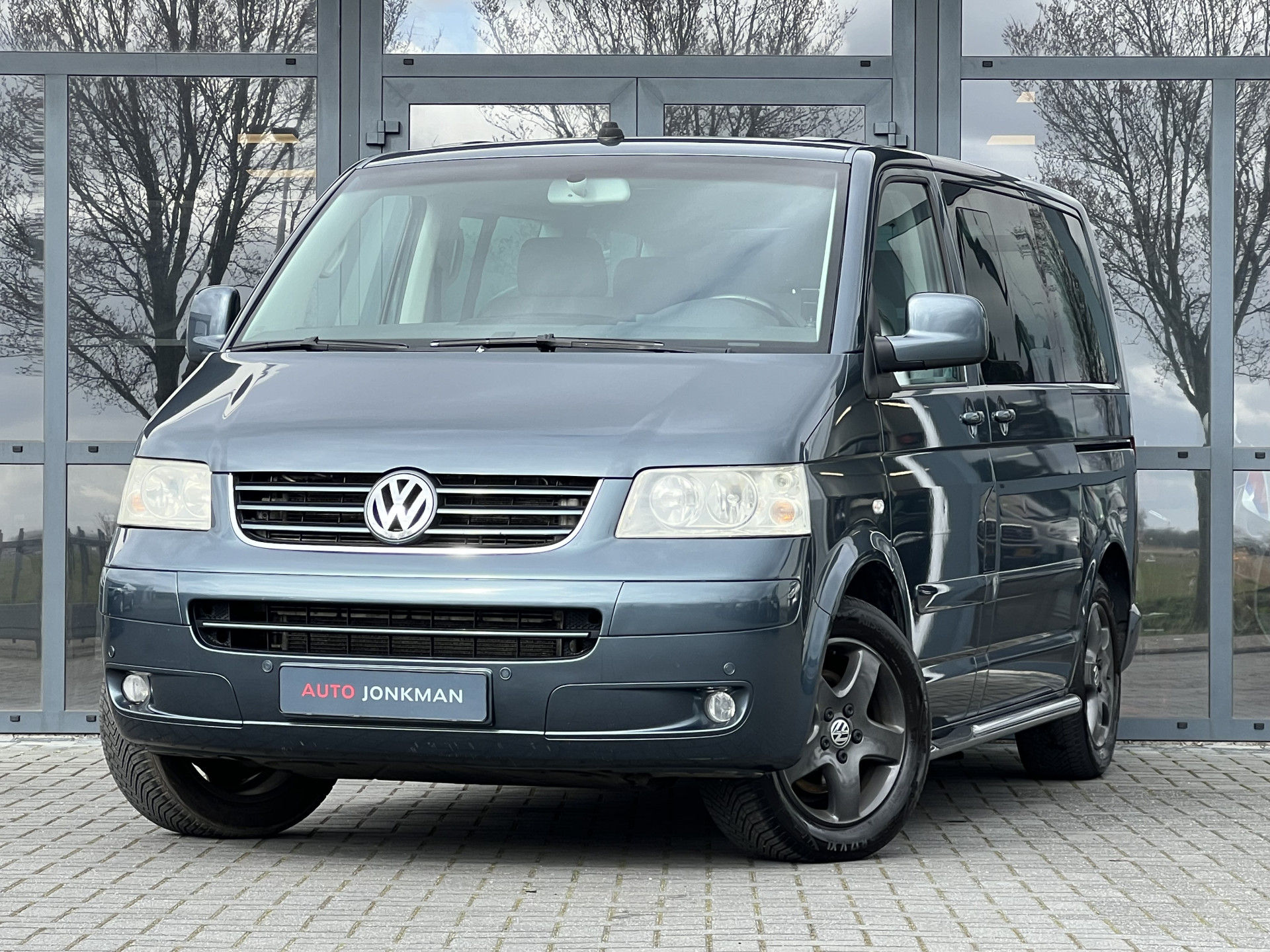 Volkswagen-Transporter Multivan-2.5 TDI Highline-Auto Jonkman
